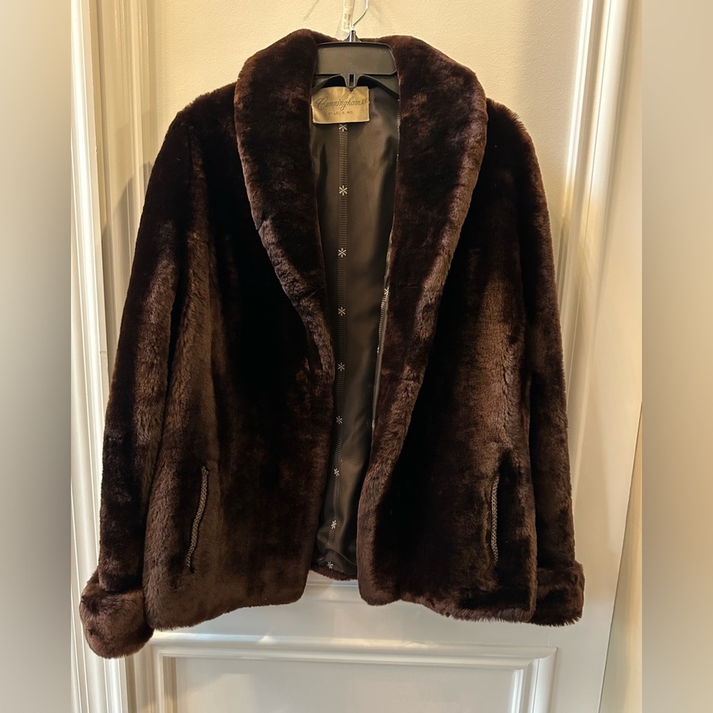 EVC 1950s Luxurious Faux Fur Chocolate Brown Jacket. Estimated Size Medium